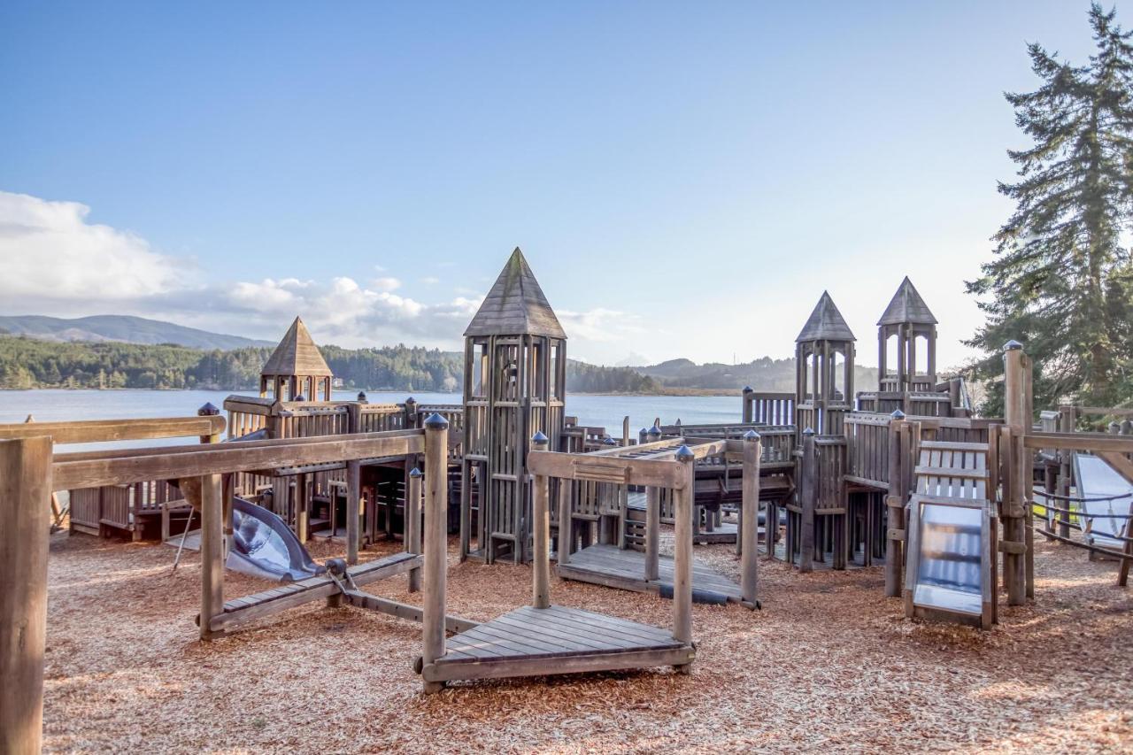 Regatta Park Lake House Lincoln City Ngoại thất bức ảnh